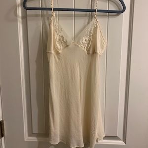 Vintage 1990’s Victoria’s Secret Nightgown